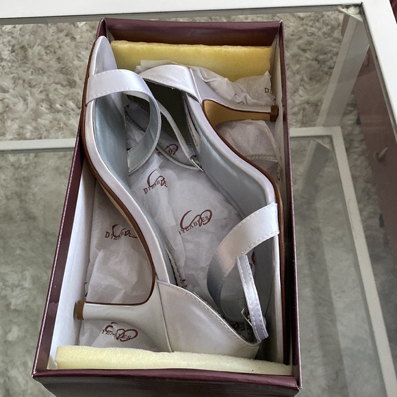 David’s bridal dyeable heel - Picture 3 of 3